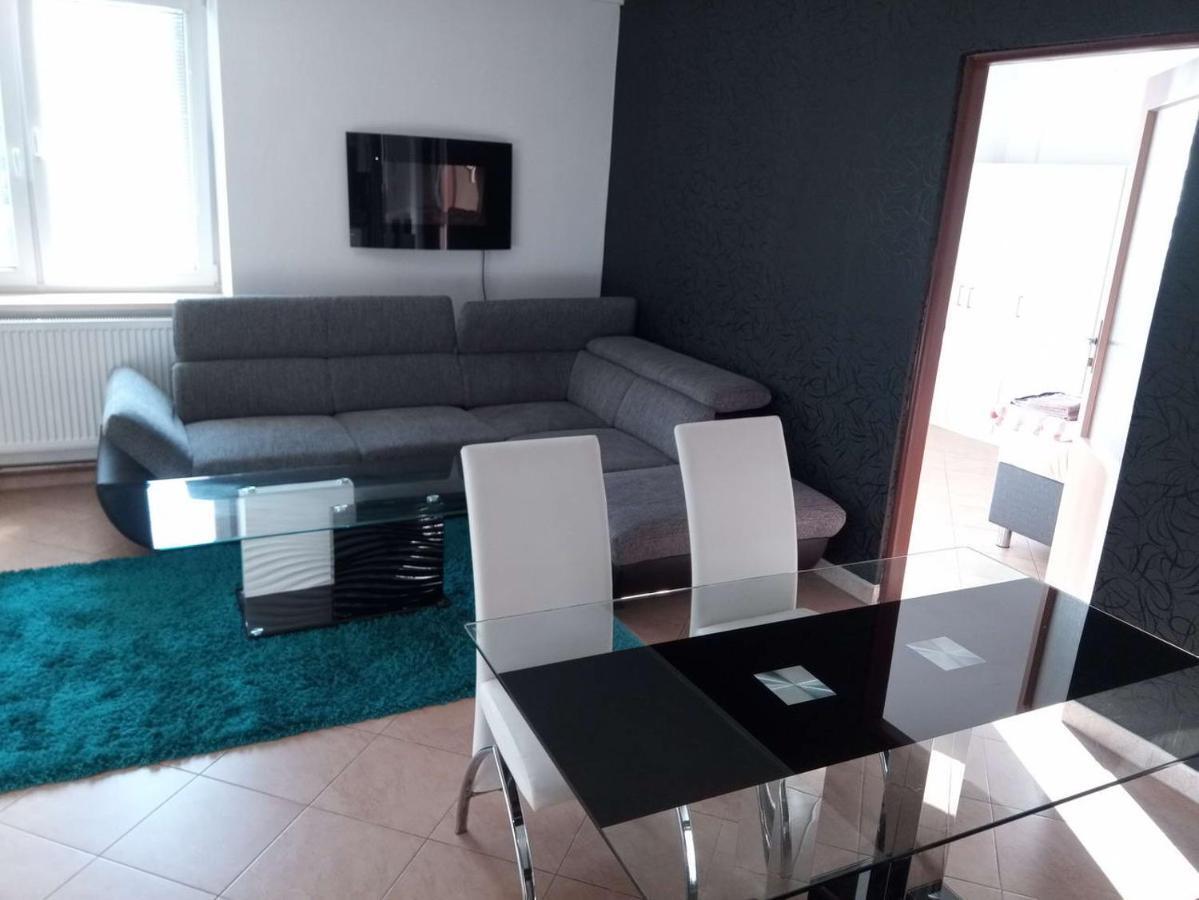 Apartmán U Zlatého křížku Velké Meziříčí Exterior foto